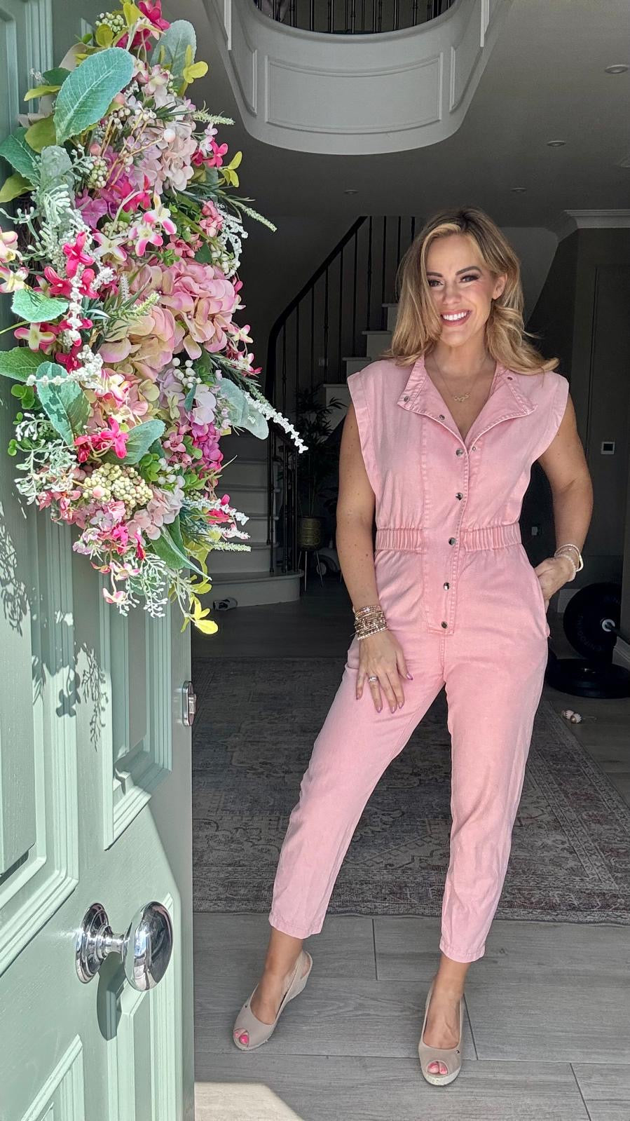 One Piece, Endless Possibilities: Why the Jumpsuit Is the Ultimate Effortless Look