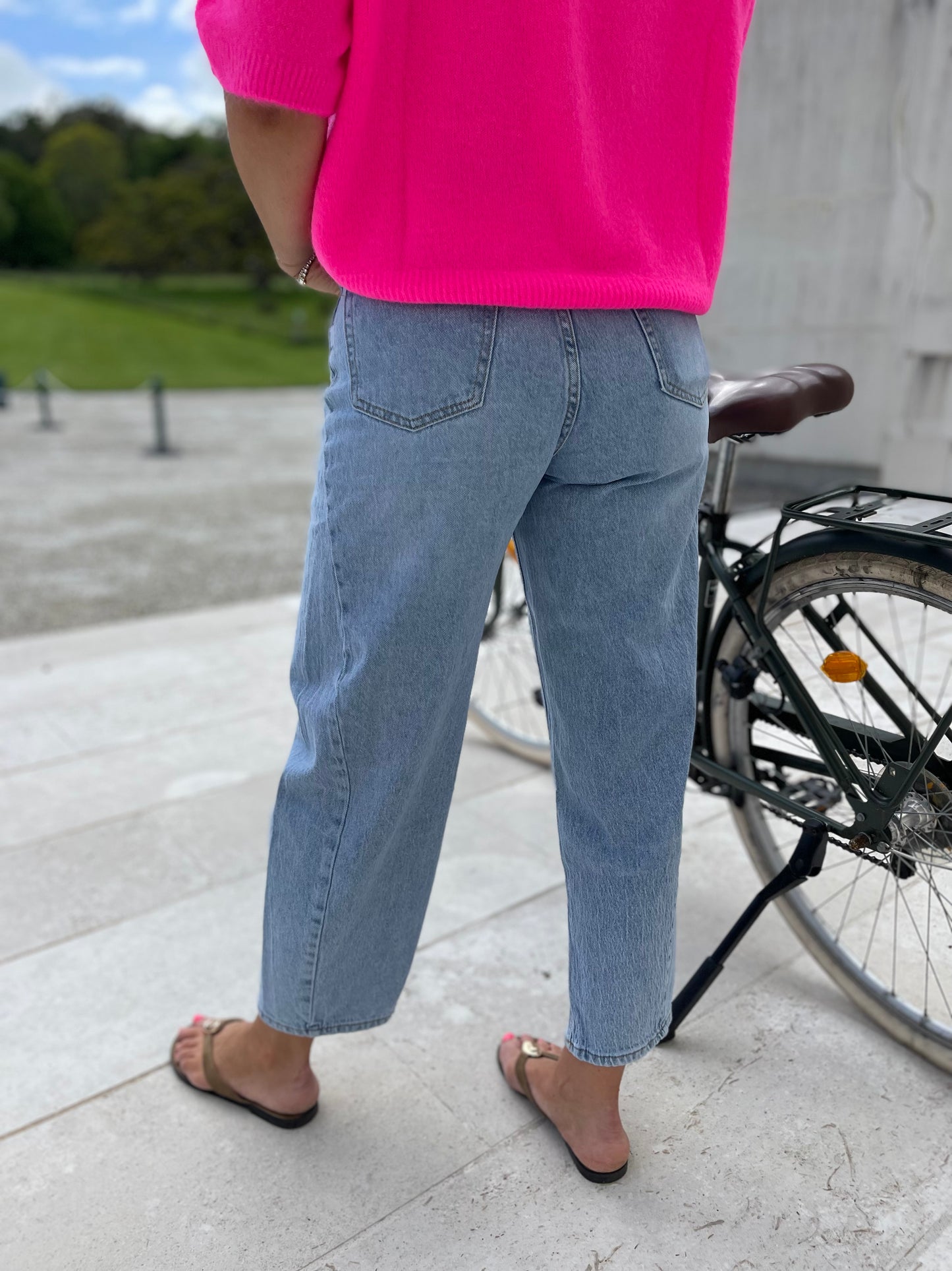 Cora barrel leg light blue jeans