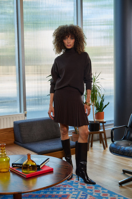 Preorder Elise chocolate brown short pleated skirt