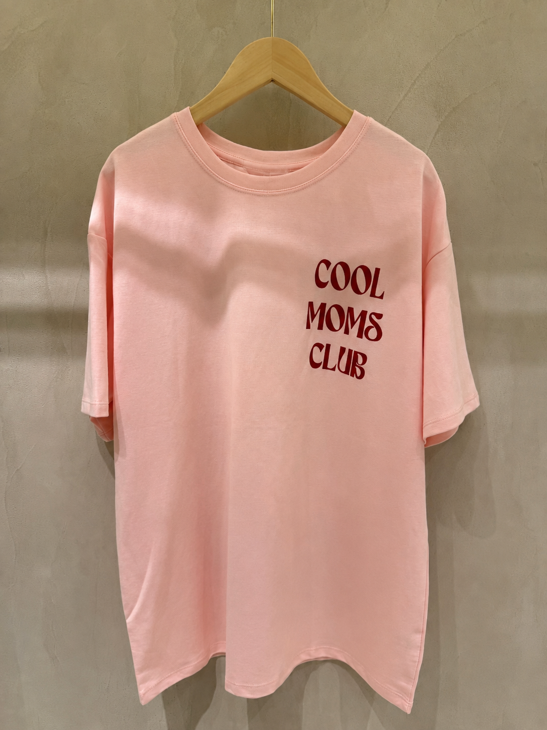 Cool moms club pink tshirt