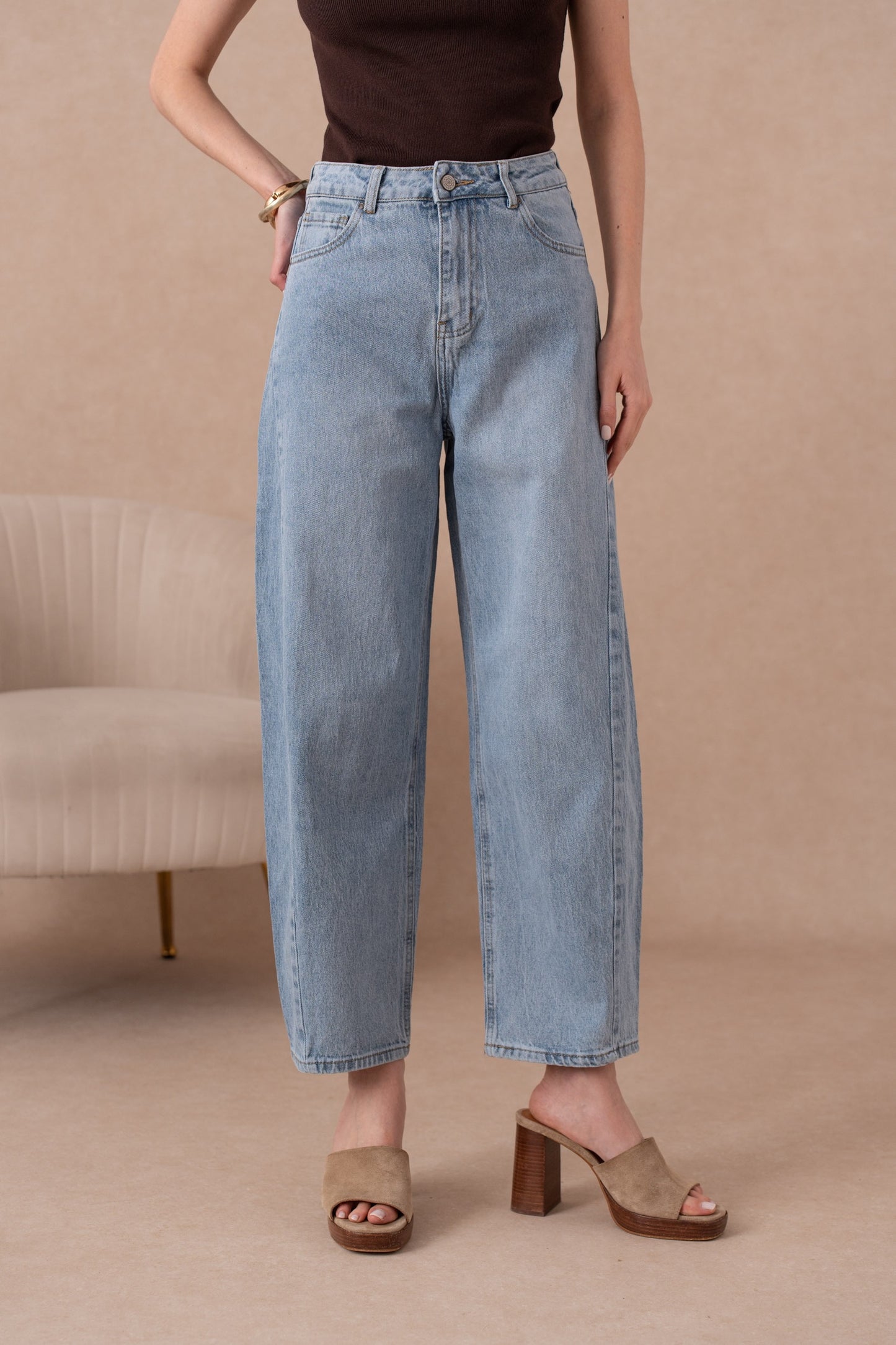 Cora barrel leg light blue jeans